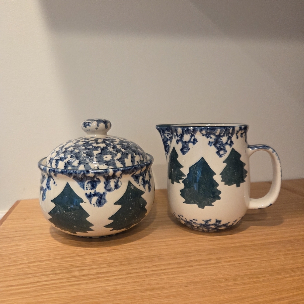 Vintage sugar and creamer set
